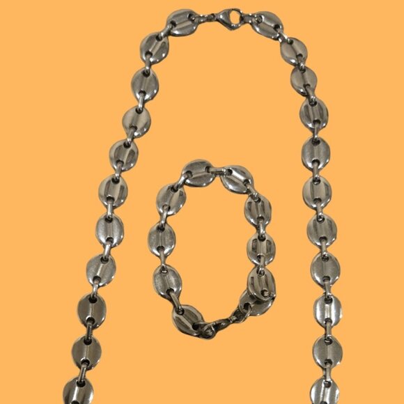 Silver Plated set~ Necklace & Bracelet - Picture 3 of 4